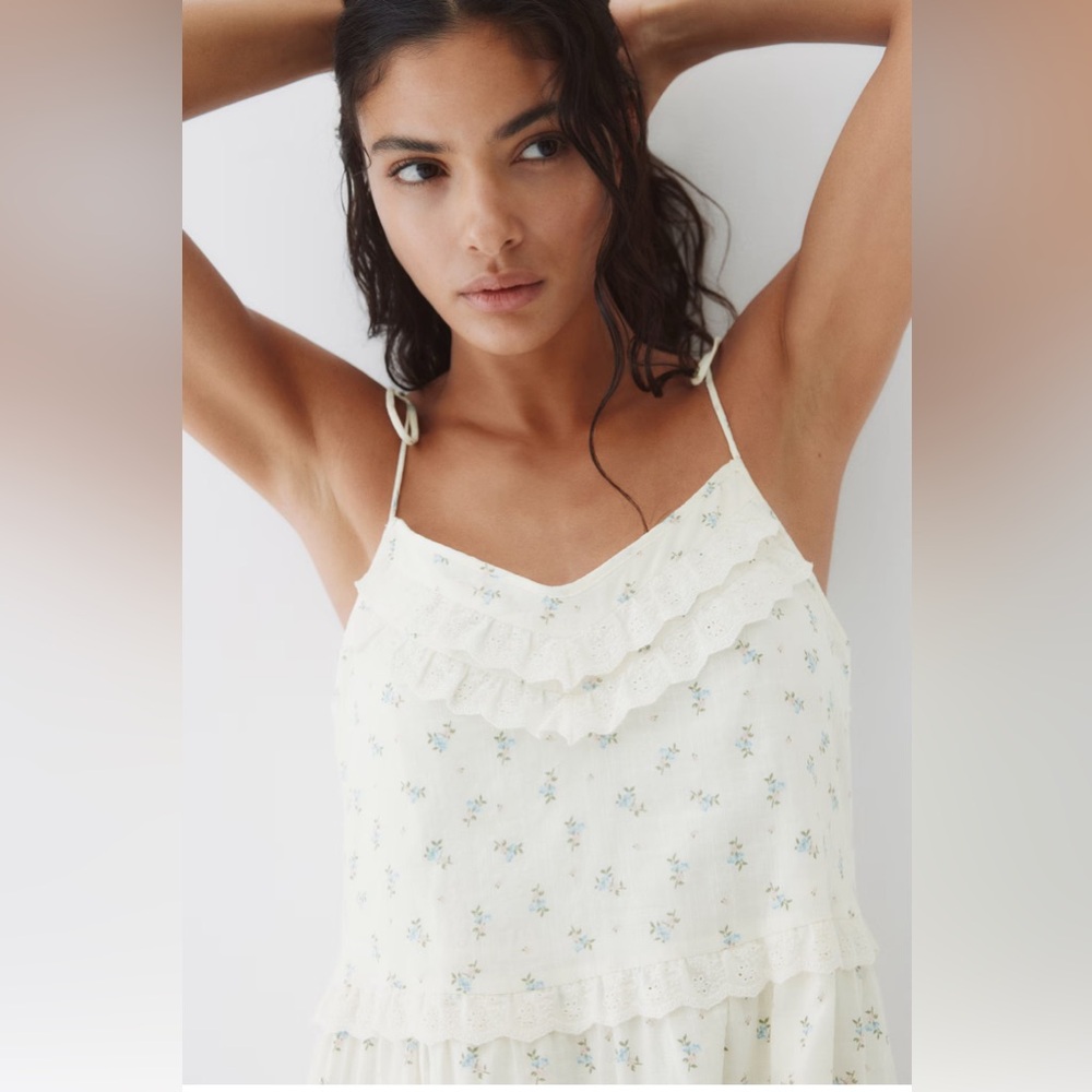 H&M Floral Lace Trim Dress
